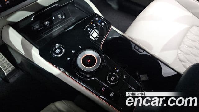 Kia Sportage 2023 — фото 9 из 20