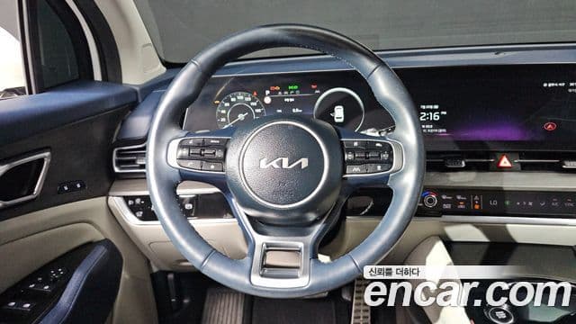 Kia Sportage 2023 — ფოტო 11/20