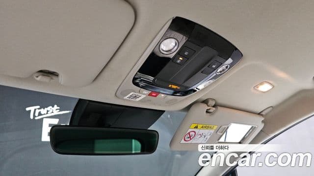 Kia Sportage 2023 — фото 17 из 20