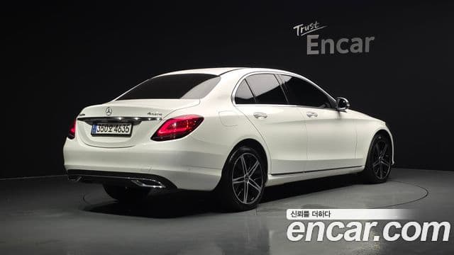 Mercedes-Benz C-Class 2019 — Şəkil 2/20