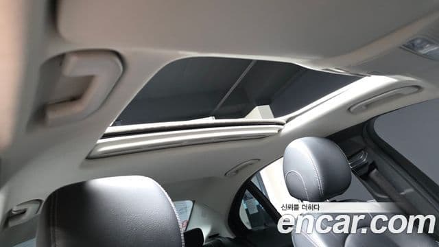 Mercedes-Benz C-Class 2019 — Şəkil 17/20