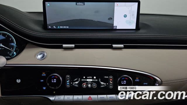 Genesis GV70 2023 — ფოტო 19/20
