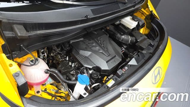 Hyundai Staria 2024 — ფოტო 16/28