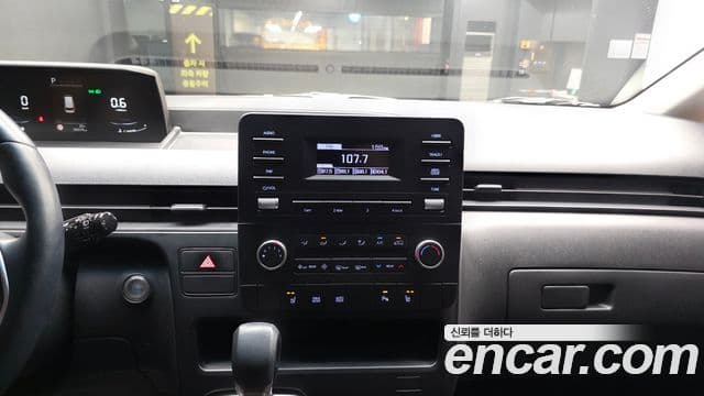 Hyundai Staria 2024 — ფოტო 4/28