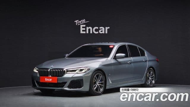 BMW 5 Series 2023 — Photo 17/20