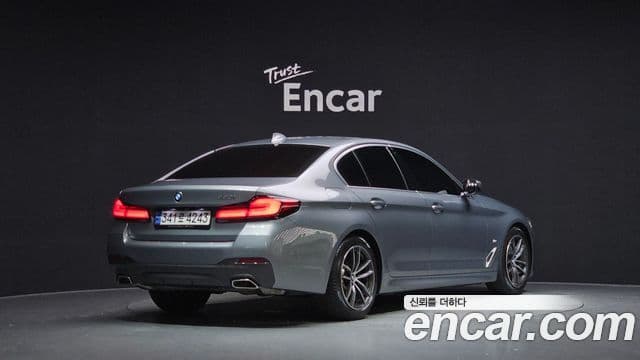 BMW 5 Series 2023 — Photo 13/20