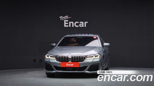 BMW 5 Series 2023 — Photo 11/20