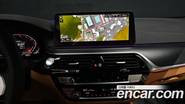 BMW 5 Series 2023 — Photo 6/20