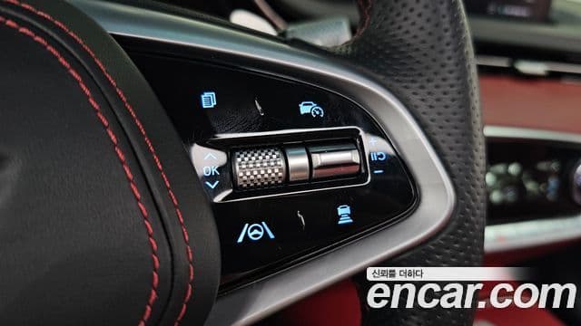 Genesis GV70 2021 — ფოტო 18/20