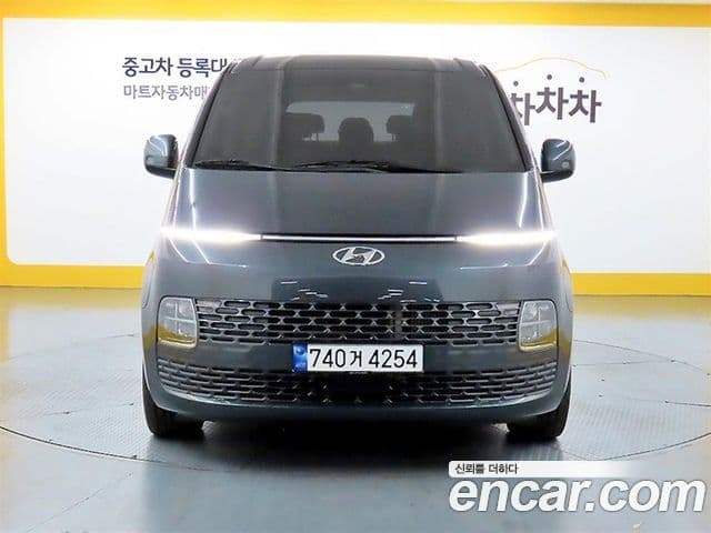 Hyundai Staria 2022 — Şəkil 10/19