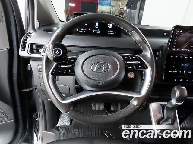 Hyundai Staria 2022 — Şəkil 8/19