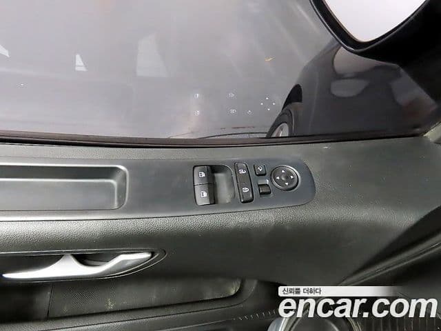 Hyundai Staria 2022 — фото 11 из 19