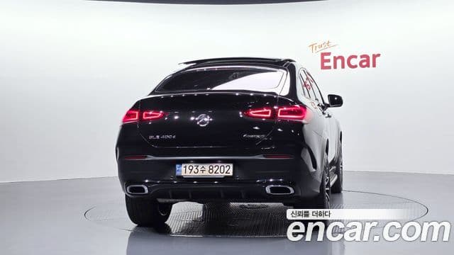 Mercedes-Benz GLE-Class 2022 — ფოტო 4/20