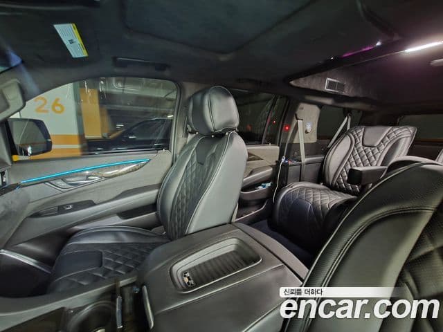 Cadillac Escalade 2020 — Şəkil 18/20