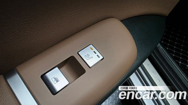 Hyundai Grandeur 2023 — ფოტო 18/20