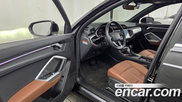 Audi Q3 2020 — Şəkil 10/20