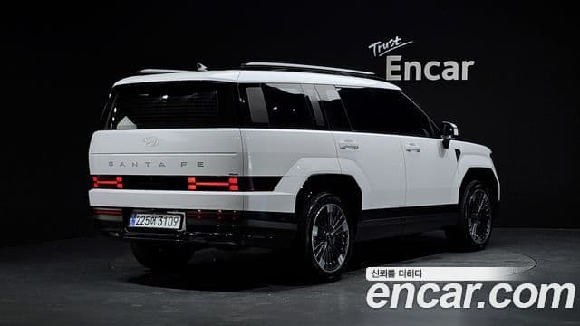 Hyundai Santa Fe 2024 — Photo 29/33