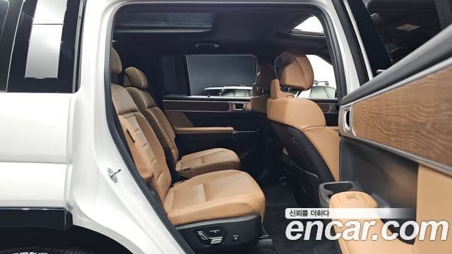 Hyundai Santa Fe 2024 — Photo 11/33