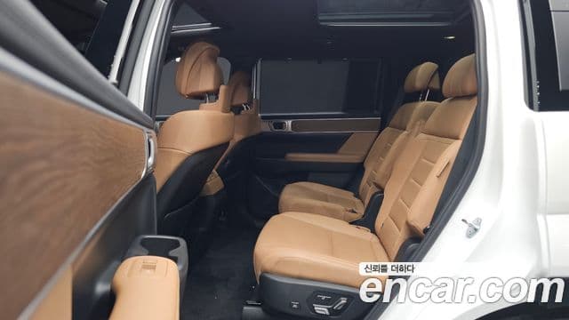 Hyundai Santa Fe 2024 — Photo 9/33