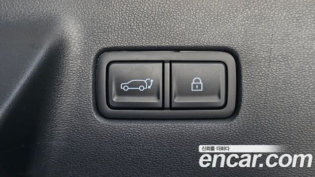 Hyundai Santa Fe 2024 — Photo 32/33