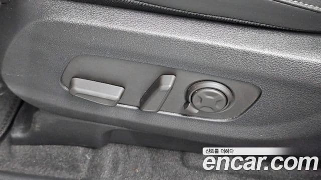 Kia Carnival 2024 — Şəkil 17/35