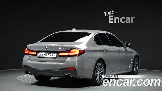 BMW 5 Series 2020 — Şəkil 2/20