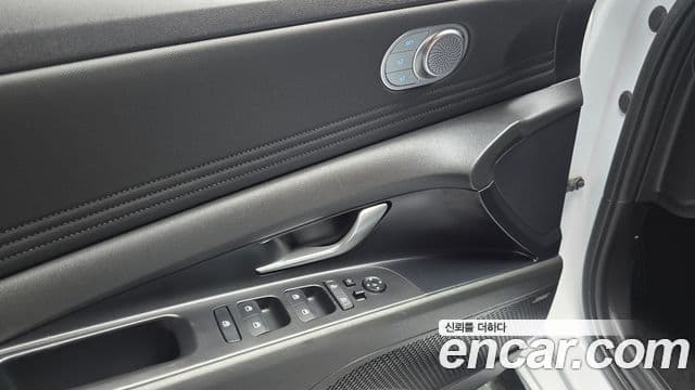 Hyundai Avante 2021 — ფოტო 13/20