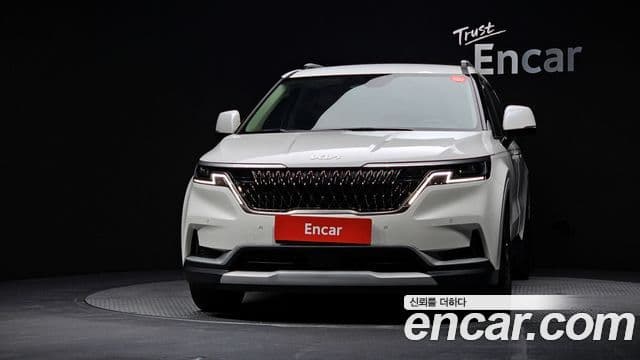 Kia Carnival 2023 — Фото 3/20