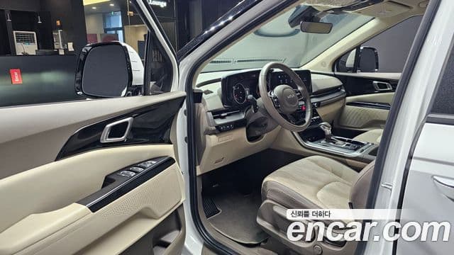 Kia Carnival 2023 — Фото 10/20