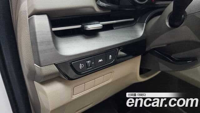 Kia Carnival 2023 — Фото 16/20