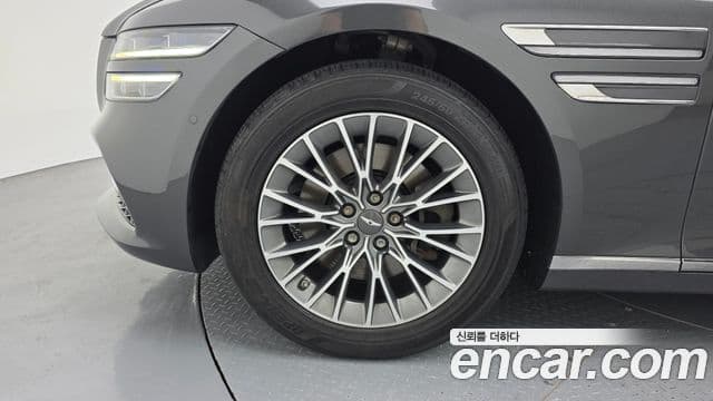 Genesis Electrified G80 2022 — фото 5 из 20