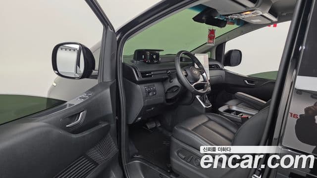 Hyundai Staria 2024 — Şəkil 10/20