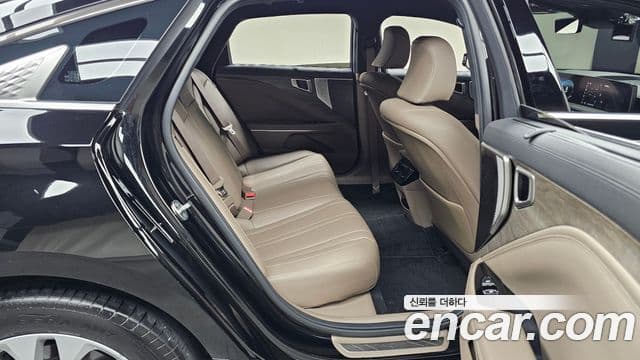 Kia K8 2022 — ფოტო 11/20