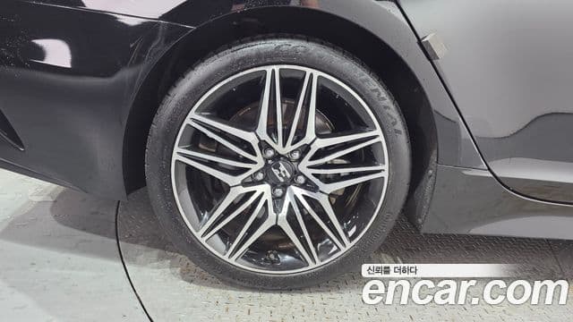 Kia Stinger 2021 — ფოტო 5/20