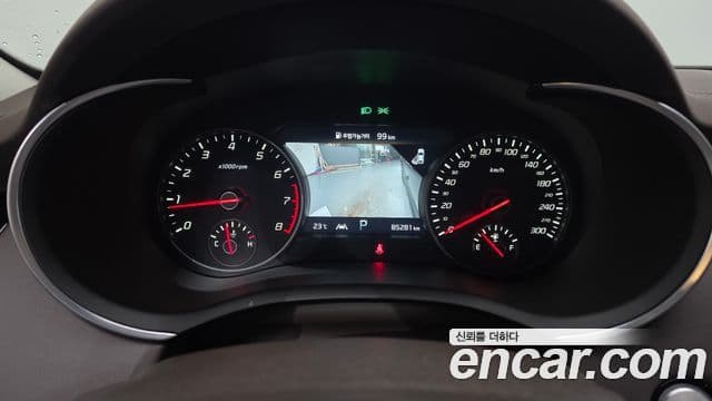Kia Stinger 2021 — ფოტო 8/20