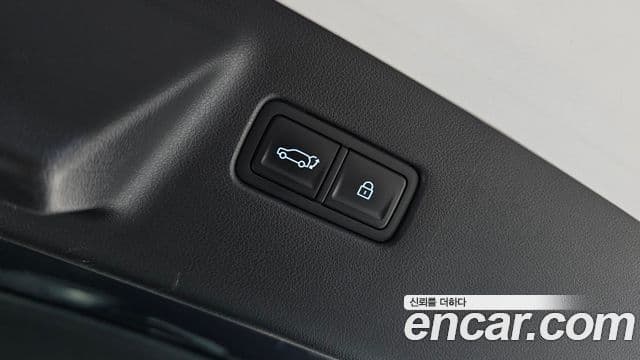 Hyundai Santa Fe 2024 — ფოტო 16/20