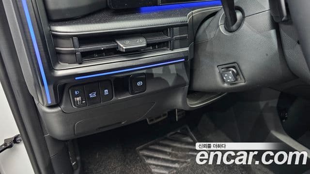 Hyundai Santa Fe 2024 — ფოტო 19/20