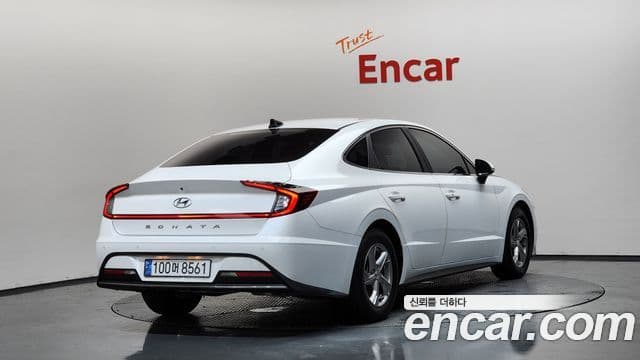 Hyundai Sonata 2021 — Фото 2/20