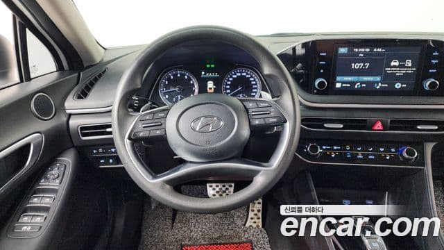 Hyundai Sonata 2021 — Фото 13/20