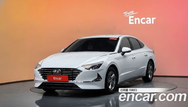 Hyundai Sonata 2021 — Фото 1/20