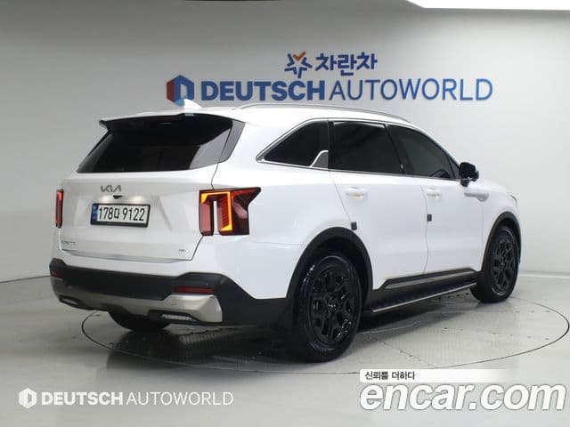 Kia Sorento 2023 — ფოტო 1/20