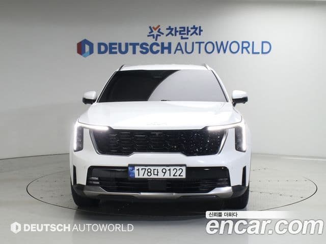 Kia Sorento 2023 — ფოტო 2/20