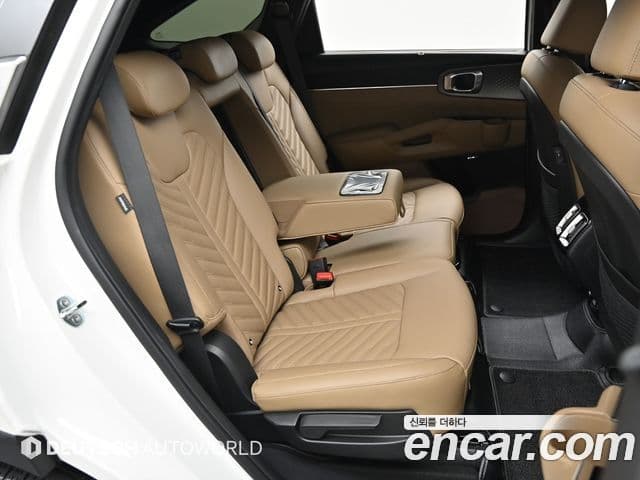 Kia Sorento 2023 — ფოტო 11/20