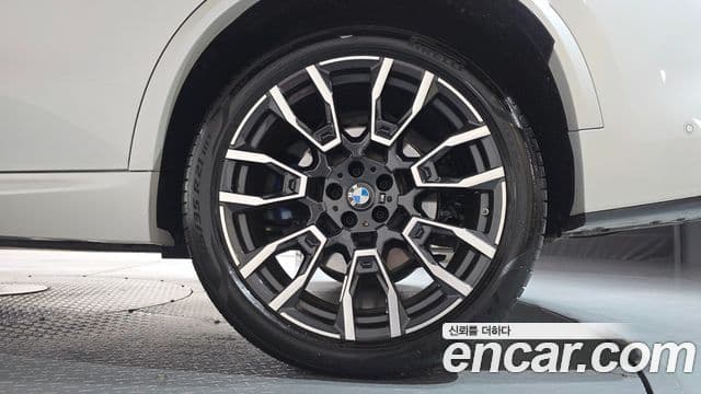 BMW X5 2024 — Photo 1/38