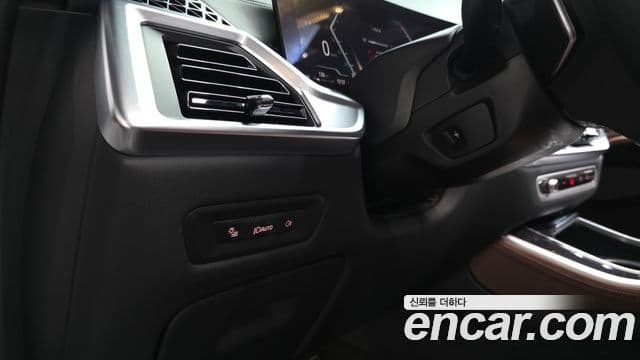 BMW X5 2024 — Photo 16/38