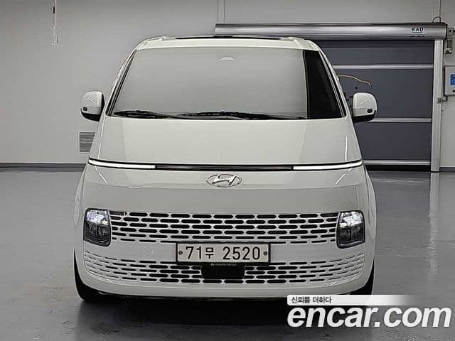 Hyundai Staria 2021 — Şəkil 1/14