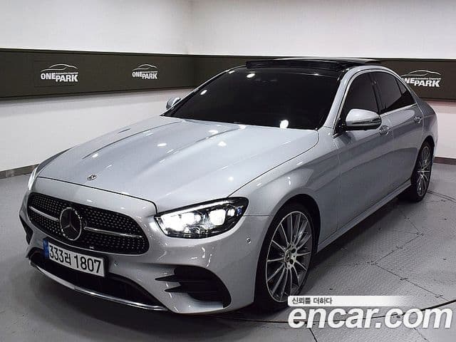 Mercedes-Benz E-Class 2022 — ფოტო 10/20