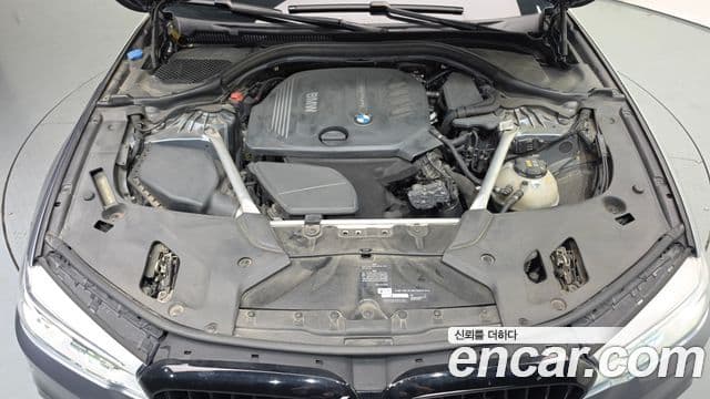 BMW 5 Series 2018 — Şəkil 6/20