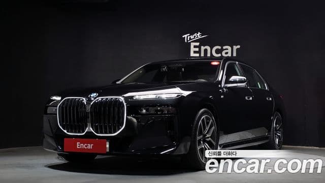 BMW 7 Series 2025 — Şəkil 1/20