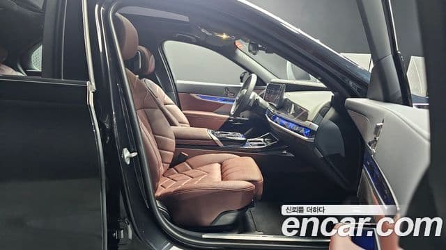 BMW 7 Series 2025 — Photo 8/35